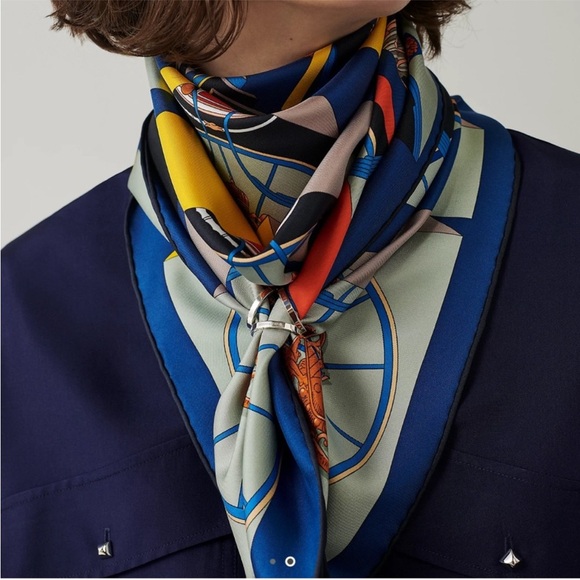 Hermes Palladium Scarf Ring - Picture 4 of 8